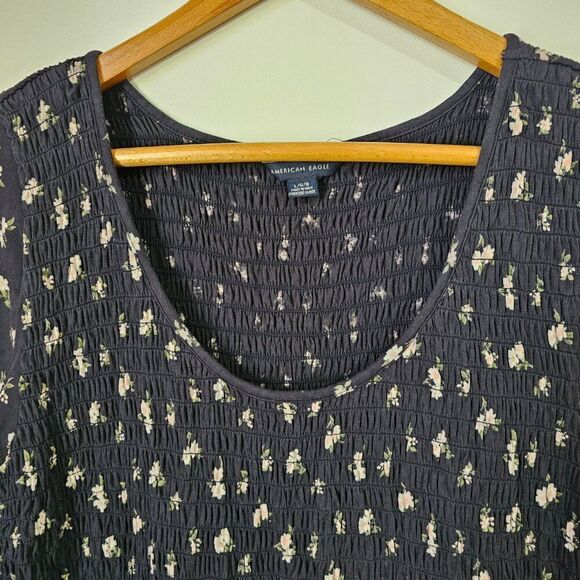 NWOT AMERICAN EAGLE OUTFITTERS DITSY FLORAL SCOOP NECK SMOCKED LONGSLEEVES TOP L - Picture 5 of 14